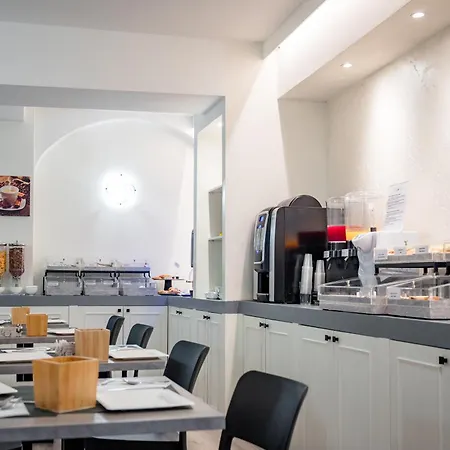Hotel Centrale 3* بولونيا